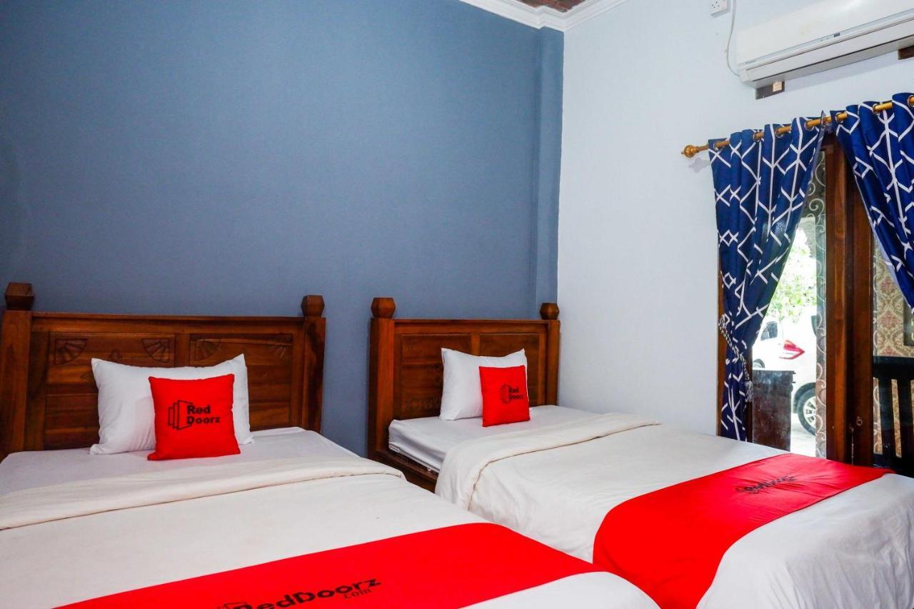 Hotel Reddoorz At Pakuncen Malioboro Yogyakarta Esterno foto