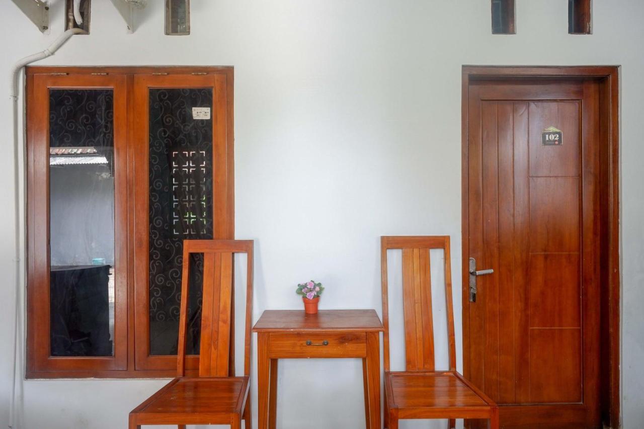 Hotel Reddoorz At Pakuncen Malioboro Yogyakarta Esterno foto