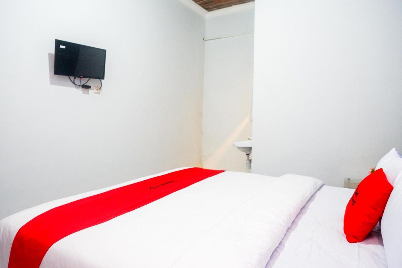 Hotel Reddoorz At Pakuncen Malioboro Yogyakarta Esterno foto