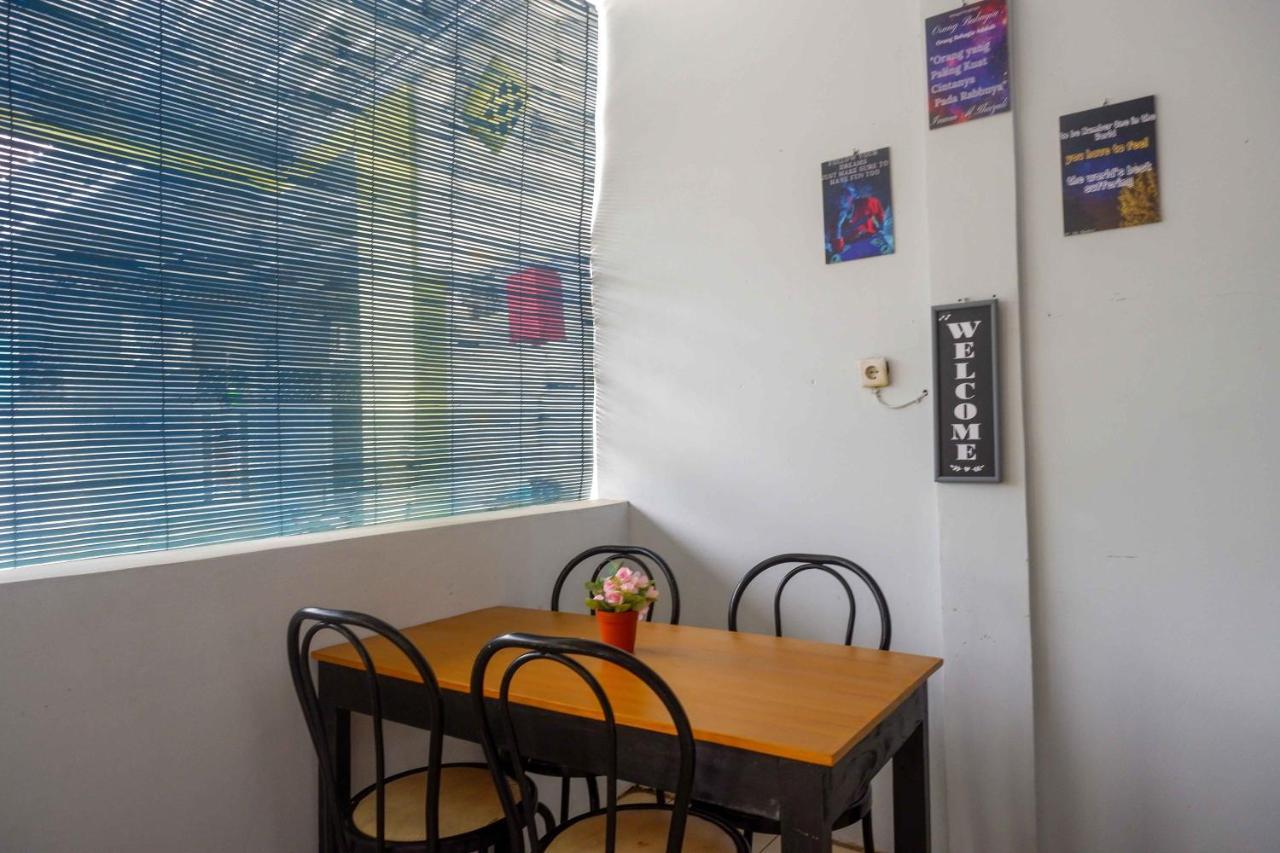 Hotel Reddoorz At Pakuncen Malioboro Yogyakarta Esterno foto